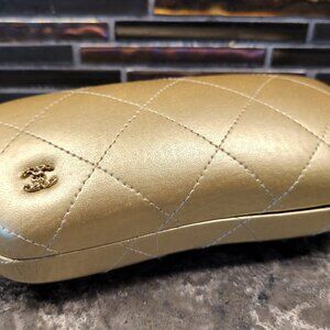 RARE GENUINE CHANEL CC GOLD QUILTED SUNGLASSES EYEGLASSES LEATHER CLAM SHELL HAR